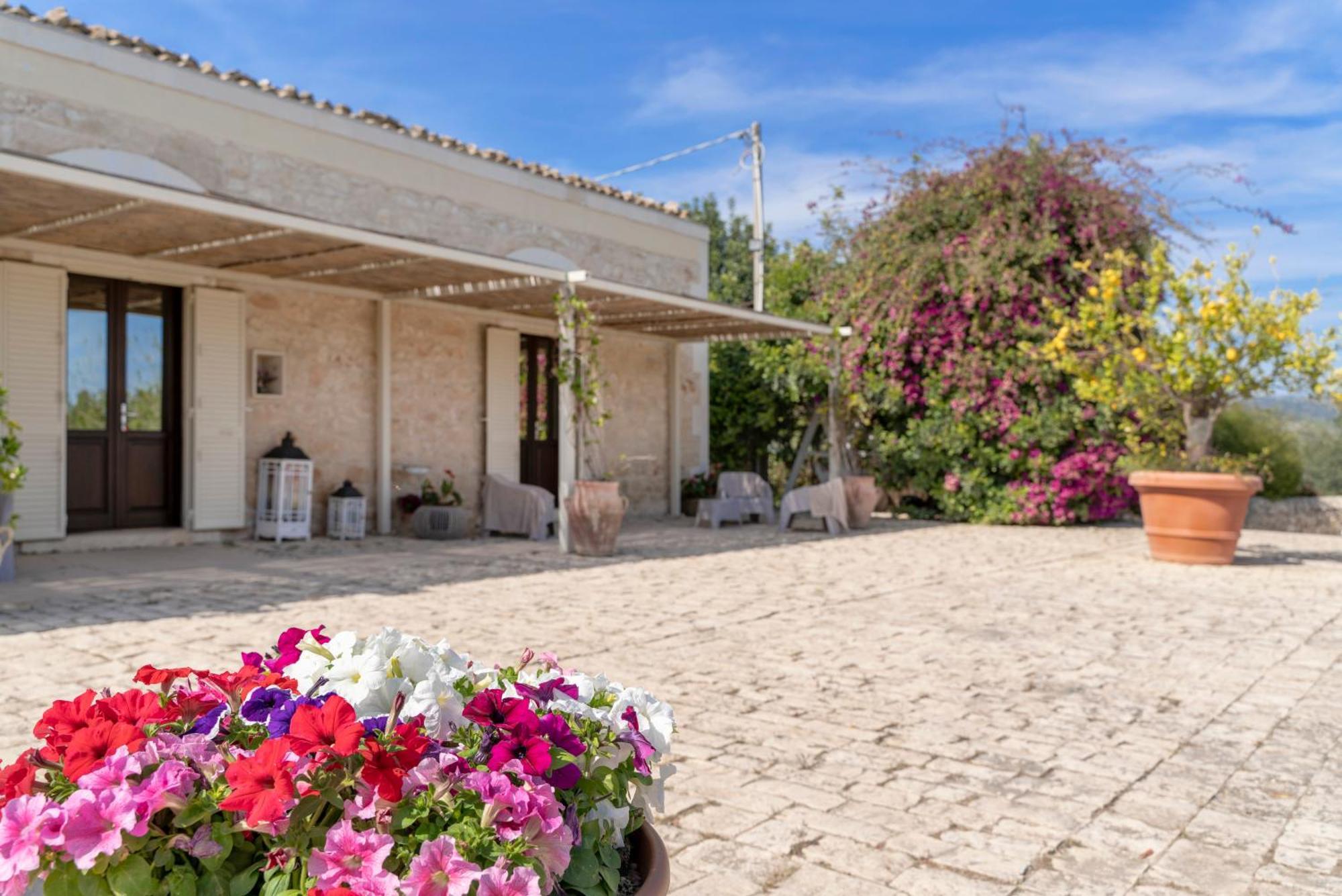 Baglio Donna Concetta Villa Noto Exterior photo